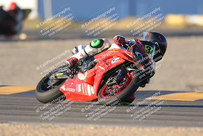 media/Nov-19-2023-CVMA (Sun) [[1f3d1b7ccb]]/Race 17 Amateur Supersport Middleweight/